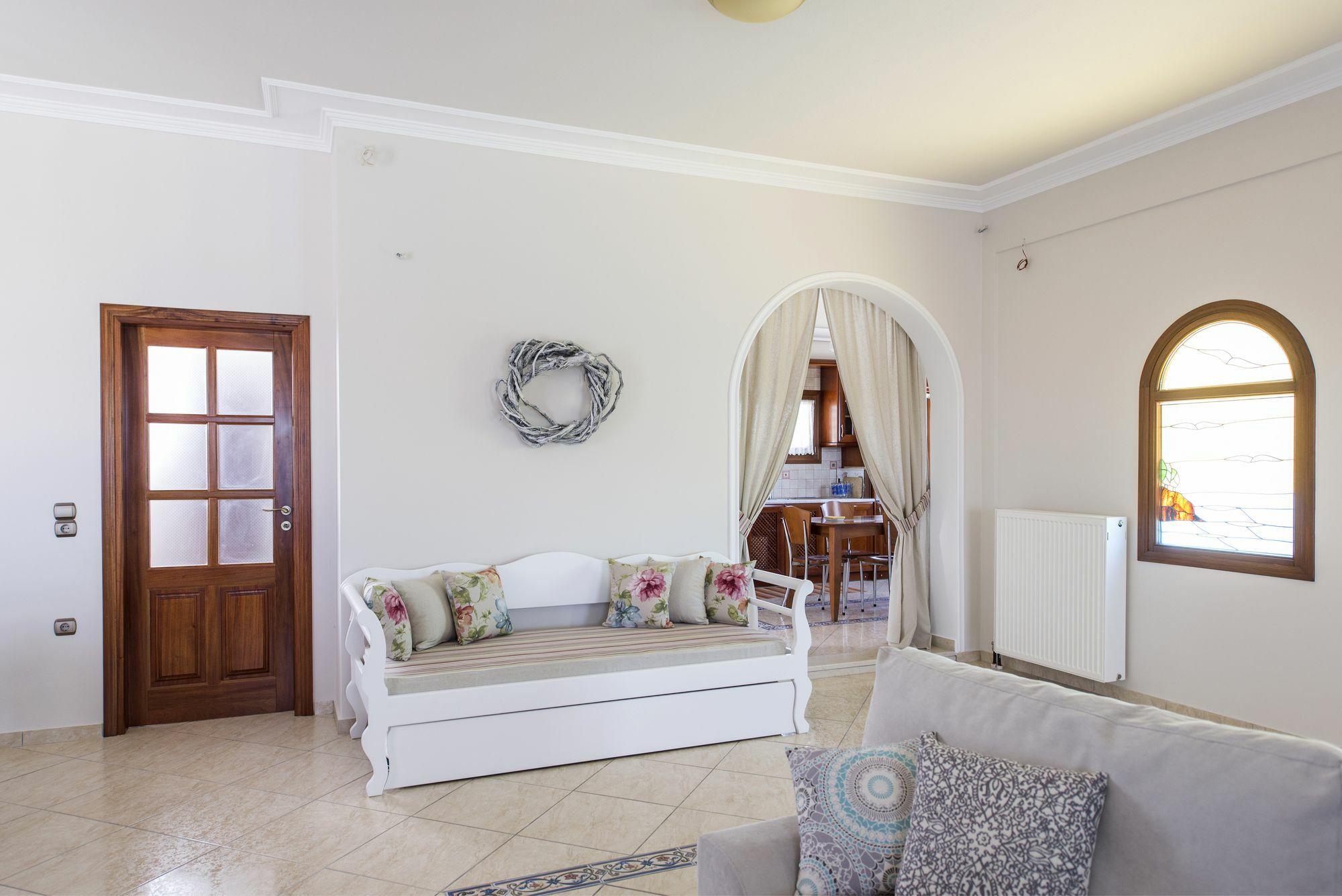 Vineyard Exclusive Suites Akrotírion Екстериор снимка
